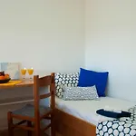 Hostel Summer Budget Split