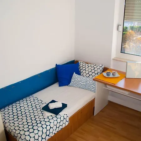 Summer Budget Hostel Split
