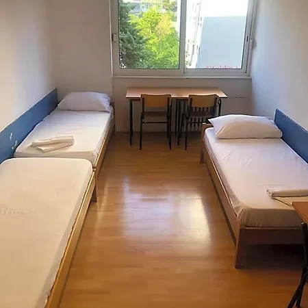 Summer Budget Vandrerhjem Split